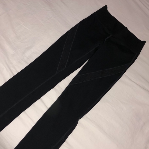 Underarmour black S leggings WORN TWICE - Picture 1 of 4